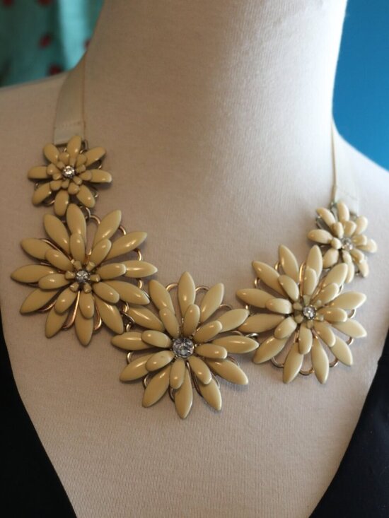 Source Unknown Jewelry - Choker Floral Enamel Necklace With Adjustable Extender